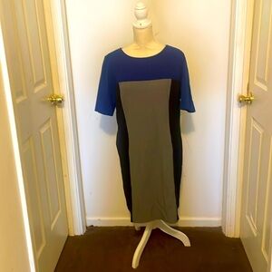 Size 16 beautiful multi color black blue grey Tahari Arthur Levine dress .